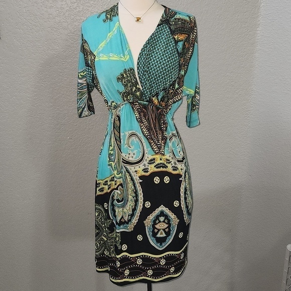 5 Love Dresses & Skirts - Bohemian Paisley Dress Size Medium 3/4 Sleeves V Neckline